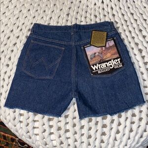 🆕 DEADSTOCK Vintage 90’s Wrangler denim cutoffs Unisex